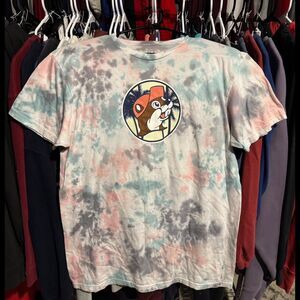 Buc-ee's tie-dye t-shirt
